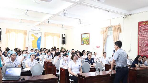 BỆNH VIỆN ĐA KHOA DIỄN CHÂU TỔ CHỨC TẬP HUẤN “QUẢN LÝ RÁC THẢI Y TẾ TRONG CƠ SỞ Y TẾ”